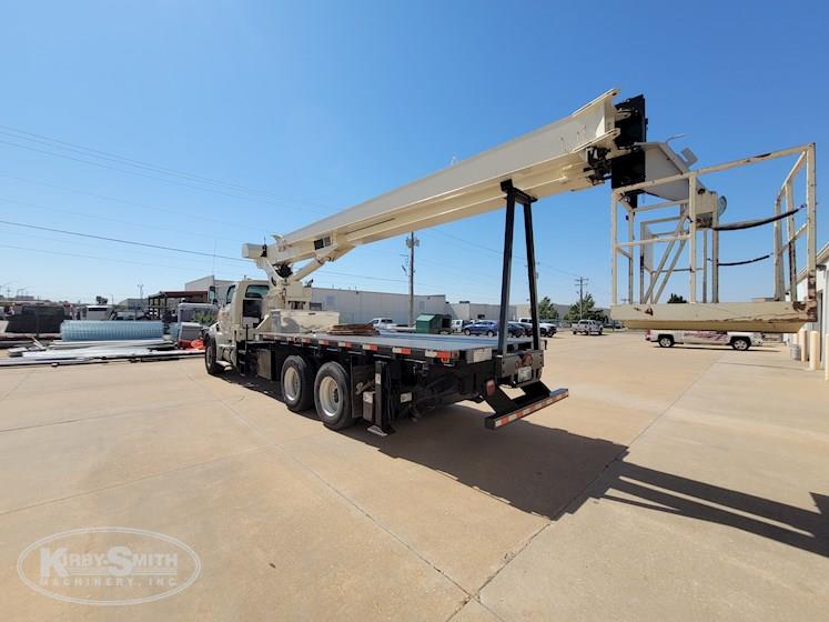 2009 National 995H Boom Truck for Sale